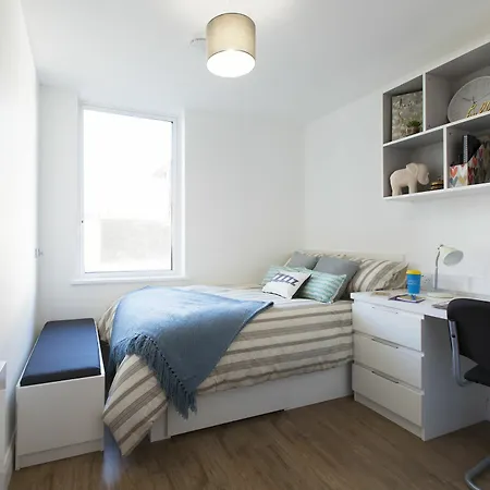 Pure Citystay Brickworks 3*