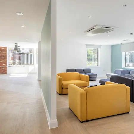 Pure Citystay Brickworks Appart hôtel 3*